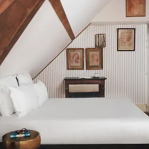 Madeleine De Senlis Hotel París